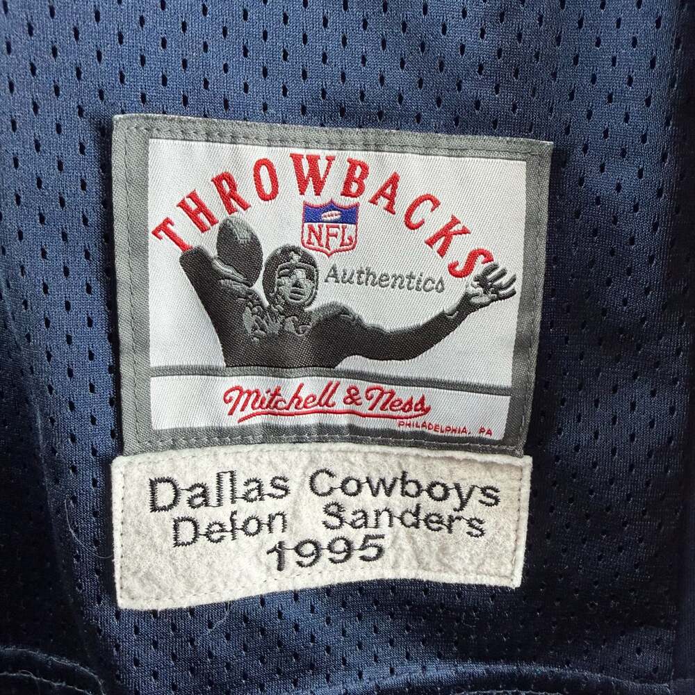 1137 Mitchell & Ness Dallas Cowboys Deion Sanders 1995 Throwback Jersey Size 52 - Picture 3 of 6
